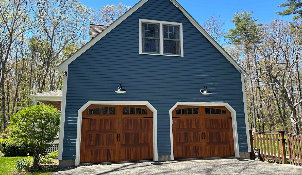 CHI 5283 Garage Door