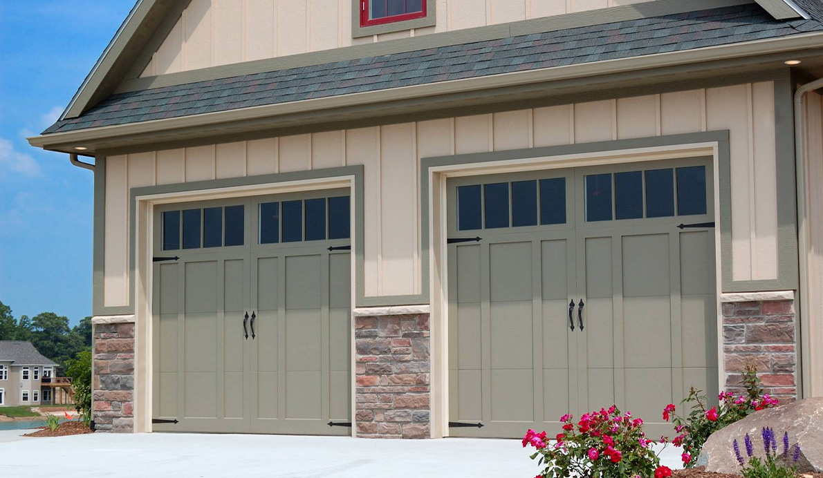 CHI 5500 Garage Door